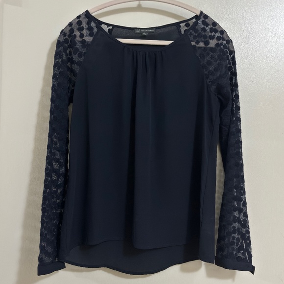 Adrianna Papell Navy Blouse With Lace Embroidered Sleeves - Picture 1 of 12